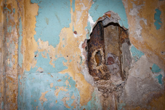 A Trendy "Hole in the Wall" - Taken Especially for my Brothers from Majestic Hotel in Buenos Aires