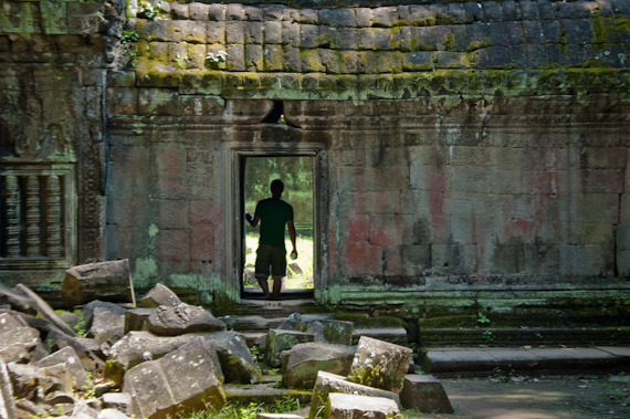 Lara Croft: Tomb Raider - Scenes From Angkor Thom, Bayon, And Ta Prohm ...