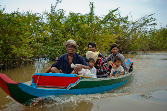 Tonlé Sap Tour: Visiting the Floating Villages of Cambodia - twoOregonians